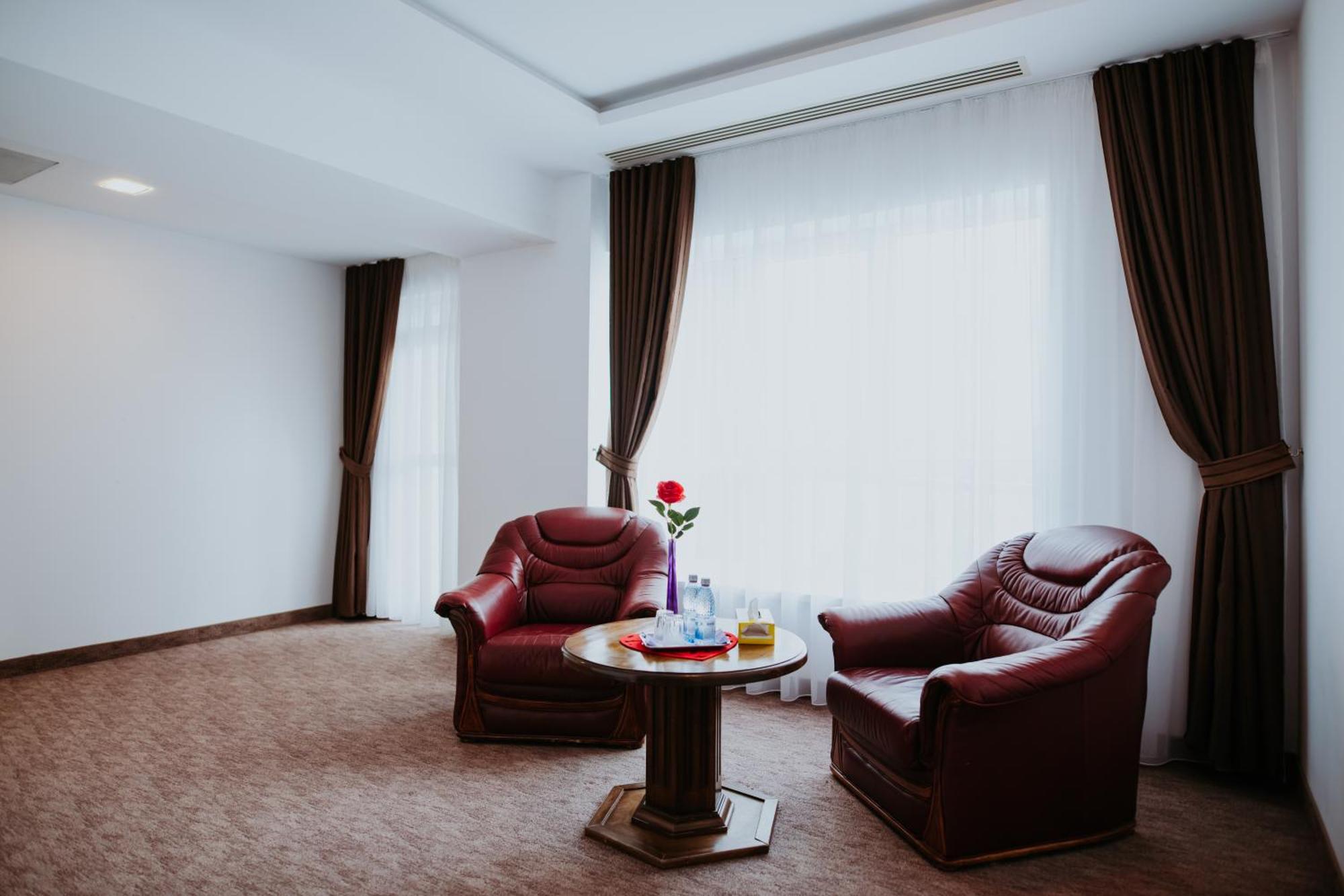 Hotel Select Sibiu Exterior photo