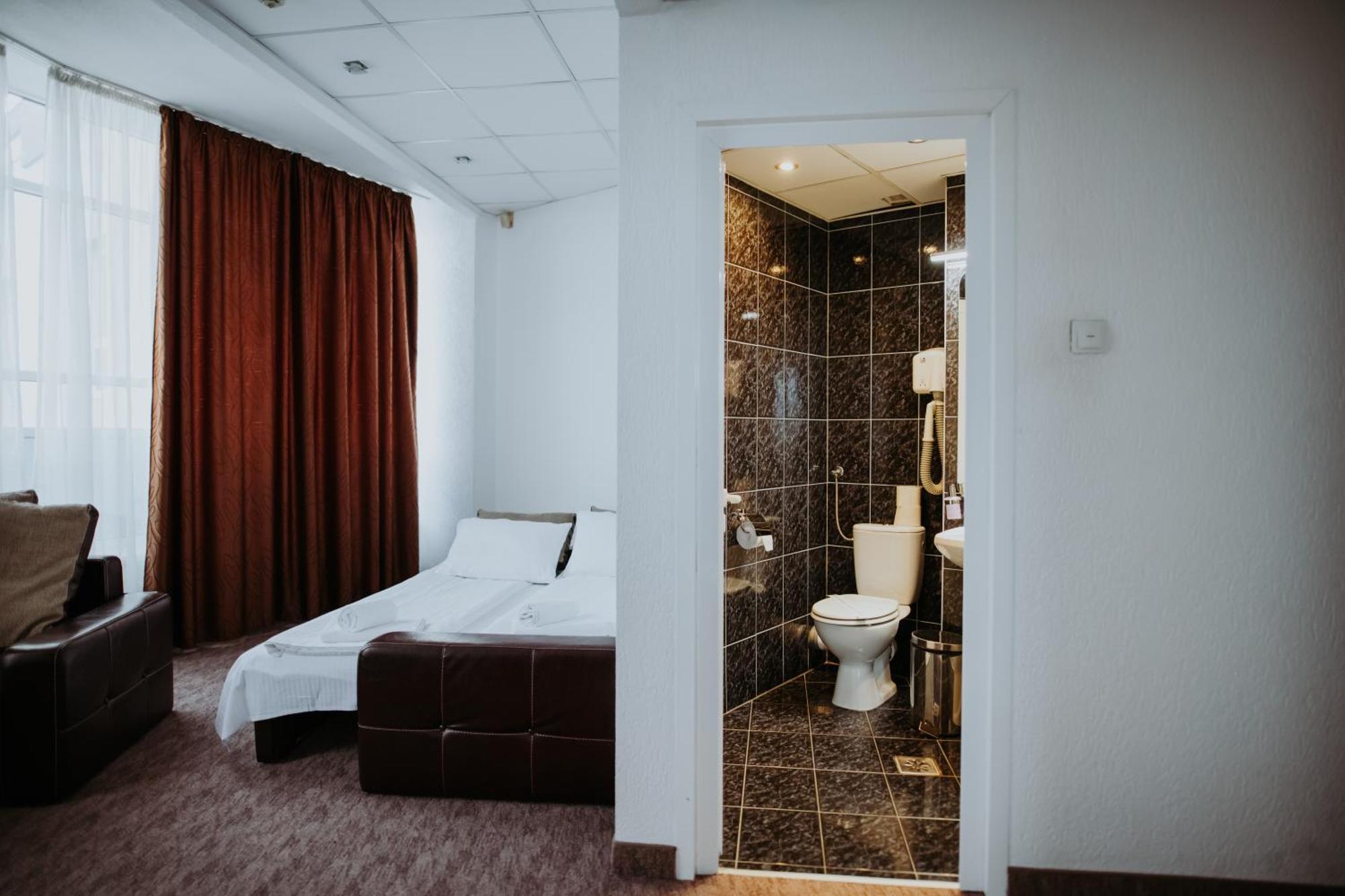 Hotel Select Sibiu Exterior photo