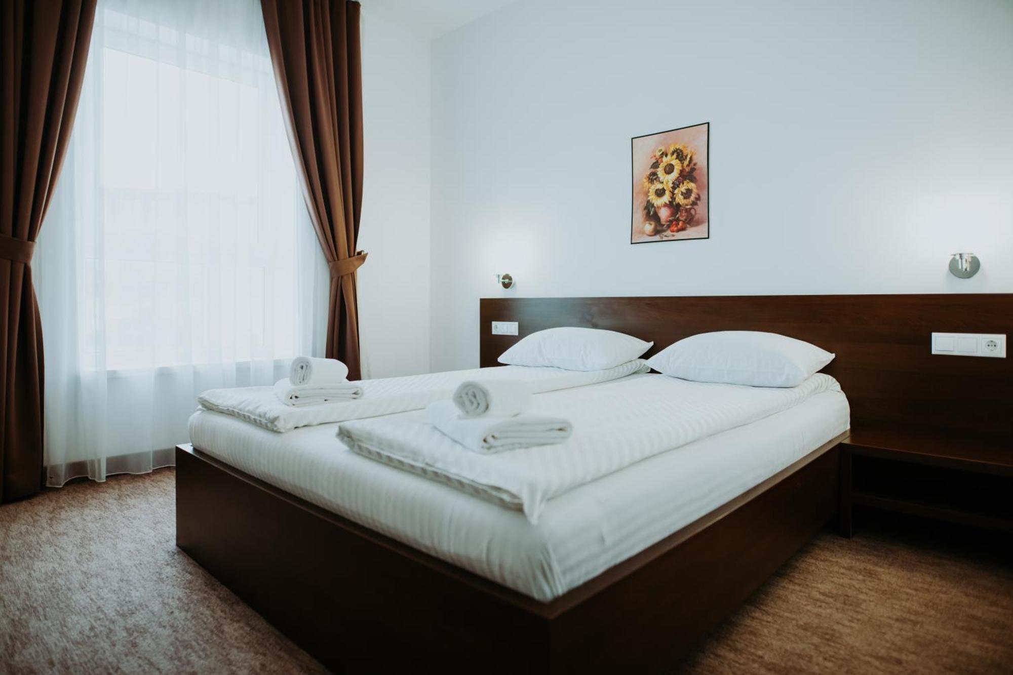 Hotel Select Sibiu Exterior photo